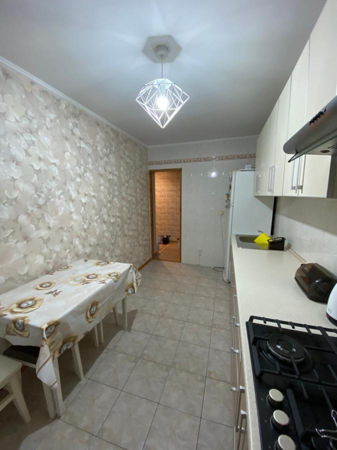 Затишна 2-Х Кімнатна Квартира - Дім Kamianets-Podilskyi Exterior photo